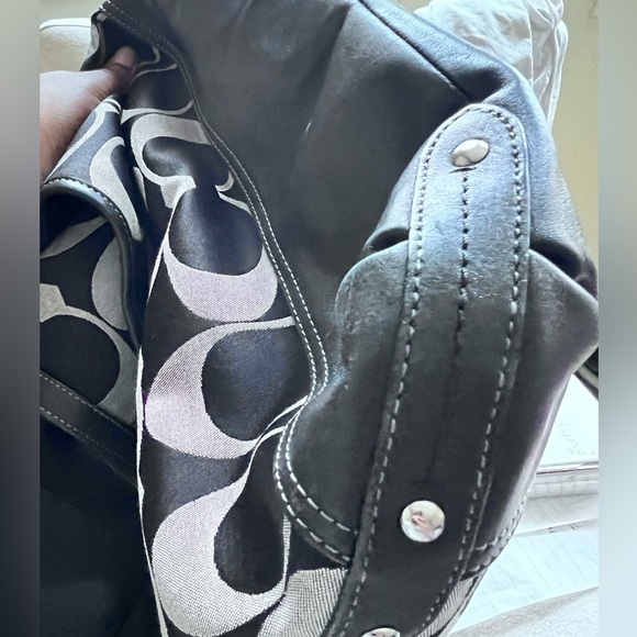 Coach Park Signature Rare Handbag - Picture 9 of 11